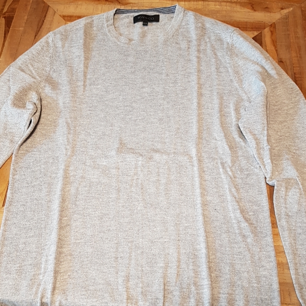 Basic grey sweater size XS